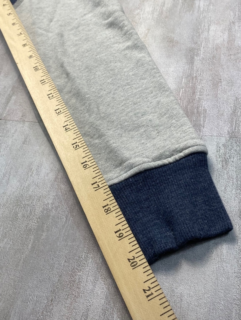 Vintage Late 2010s Mens Small Hoodie Sweatshirt Colorblock Grey Navy Pullover - Picture 5 of 7